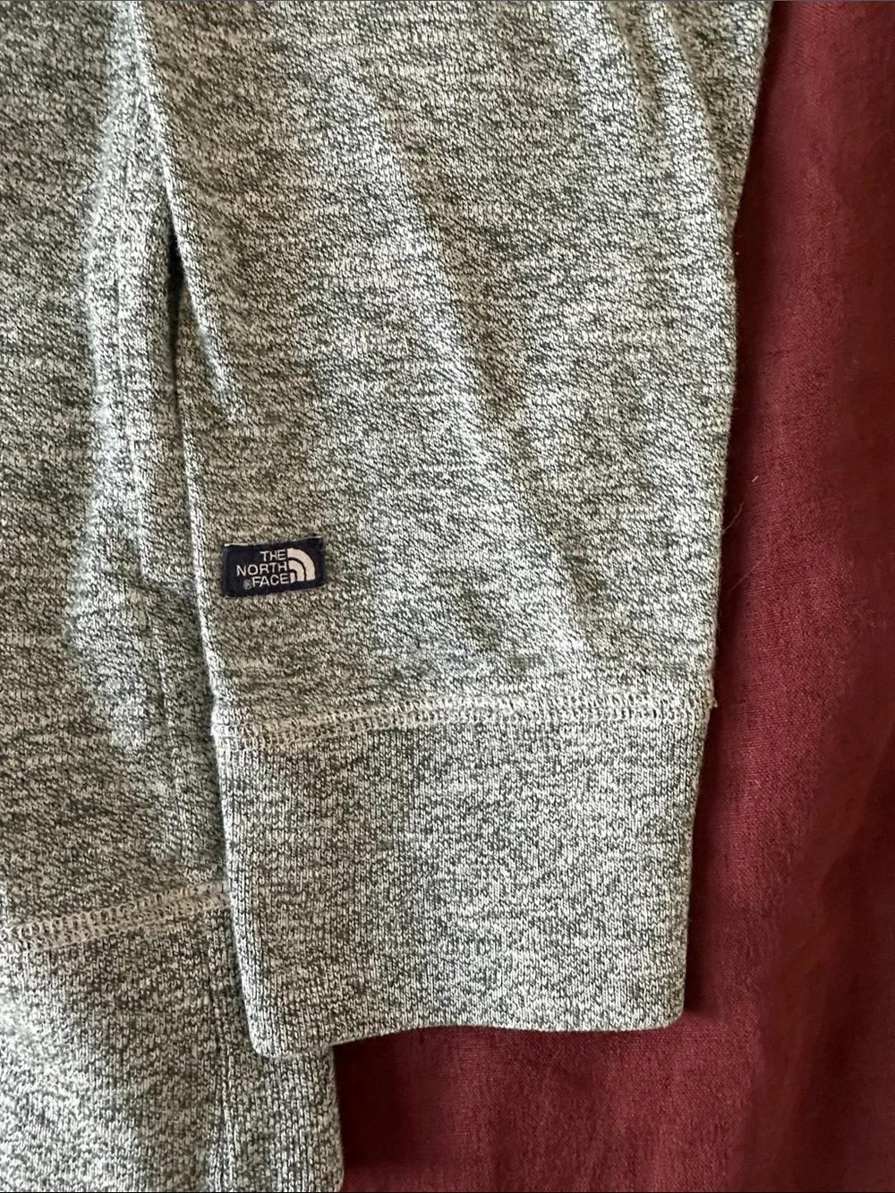 The North Face Men's Heather Gray Crewneck Sweatshirt